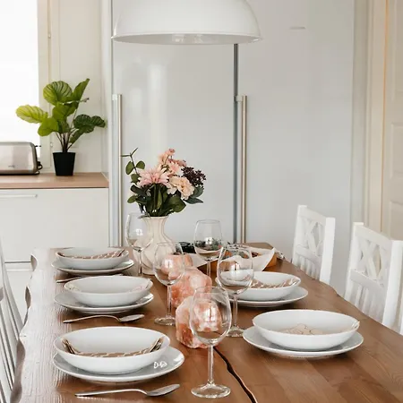 Lapland Aurora Retreat By Booklapland *
